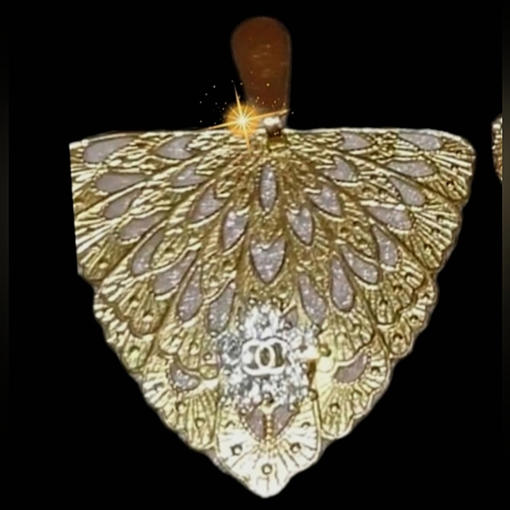 Pierced Post Gold Fan-shaped Earrings - Picture 4 of 10